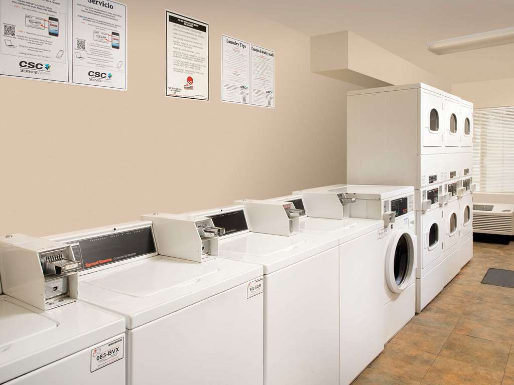 Woodspring Suites San Antonio North Live Oak I-35 設備 写真